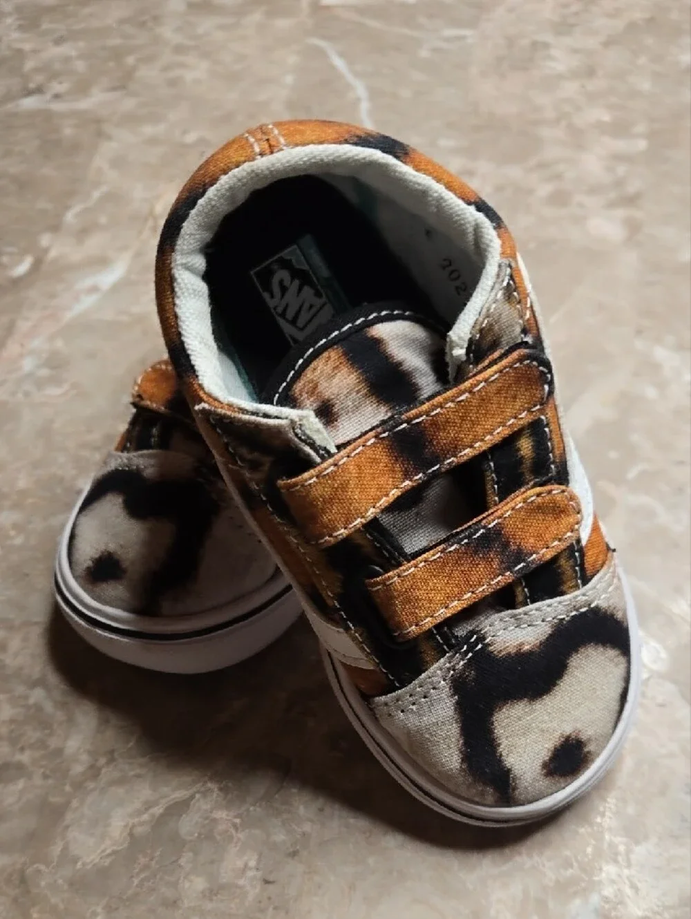 Vans Kids Leopard-Print Velcro Sneakers in Brown and Black